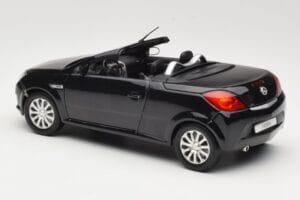 Opel Tigra TwinTop B Noir Norev 1:18 183600 Métal Moulé — image 7 sur 8