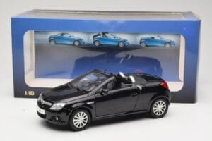 Opel Tigra TwinTop B Noir Norev 1:18 183600 Métal Moulé — image 8 sur 8