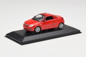 Opel Tigra TwinTop Magma Rouge Minichamps 1:43 B24910027T Métal Moulé — image 2 sur 4