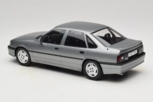 Opel Vectra A 2000 16V Gris Foncé MCG 1:18 MCG18462 Métal Moulé — image 5 sur 6
