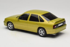 Opel Vectra A 2000 16V Jaune MCG 1:18 MCG18463 Métal Moulé — image 5 sur 6