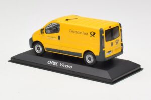 Opel Vivaro A Deutsche Post Minichamps 1:43 430040562 Métal Moulé — image 3 sur 4