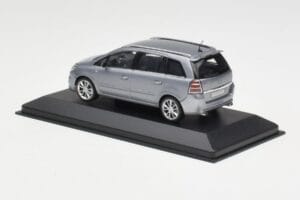 Opel Zafira A OPC Light Blue Metallic Minichamps 1:43 ZAFIRA001 Métal Moulé — image 3 sur 4