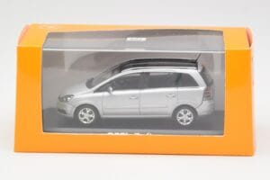 Opel Zafira B Argent Minichamps 1:43 1799109 Métal Moulé — image 4 sur 4