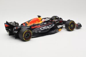 Oracle Red Bull Racing RB19 #1 M. Verstappen Winner Italian GP 2023 Minichamps 1:18 110231501 Métal Moulé — image 2 sur 6