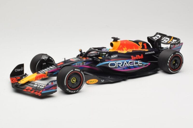 Oracle Red Bull Racing RB19 #1 M. Verstappen Winner Miami GP 2023 Minichamps 1:18 110230501 Métal Moulé