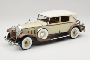 Packard Brewster Blanc Signature Models 1:18 PACKARD001 Métal Moulé