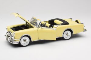 Packard Caribbean Cabriolet Jaune Road Signature 1:18 92798 Métal Moulé — image 2 sur 8