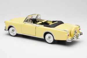 Packard Caribbean Cabriolet Jaune Road Signature 1:18 92798 Métal Moulé — image 7 sur 8