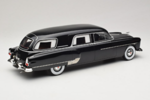 Packard Henney Noir BoS Models 1:18 BOS342 Métal Moulé — image 2 sur 6