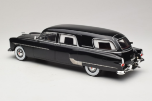 Packard Henney Noir BoS Models 1:18 BOS342 Métal Moulé — image 5 sur 6