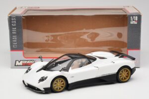 Pagani Zonda F Blanc Mondo Motors 1:18 157655 Métal Moulé — image 8 sur 8