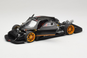 Pagani Zonda R Revolucion Carbon Fiber AUTOart 1:18 78261 Métal Moulé — image 2 sur 8