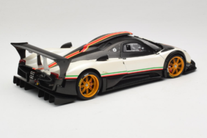 Pagani Zonda R Revolucion Blanc AUTOart 1:18 78262 Métal Moulé — image 3 sur 8