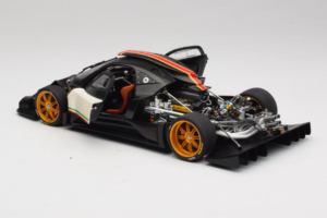 Pagani Zonda R Revolucion Blanc AUTOart 1:18 78262 Métal Moulé — image 5 sur 8