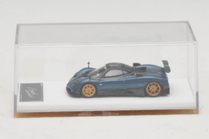 Pagani Zonda Tricolore Exposed Carbon Bleu Henson & Heaven 1:64 PZTECB01 Métal Moulé — image 6 sur 7