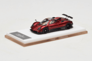 Pagani Zonda Tricolore Rouge Henson & Heaven 1:64 PZTR01 Métal Moulé — image 2 sur 7