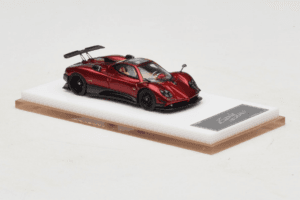 Pagani Zonda Tricolore Rouge Henson & Heaven 1:64 PZTR01 Métal Moulé — image 4 sur 7