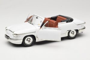 Panhard PL17 Cabriolet Blanc Solido 1:18 8174 Métal Moulé — image 2 sur 8