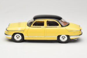 Panhard PL17 Jaune Solido 1:18 8173 Métal Moulé — image 4 sur 8