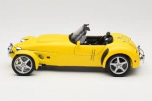Panoz AIV Roadster Jaune AUTOart 1:18 78213 Métal Moulé — image 4 sur 8