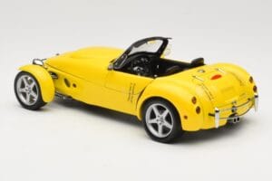Panoz AIV Roadster Jaune AUTOart 1:18 78213 Métal Moulé — image 7 sur 8
