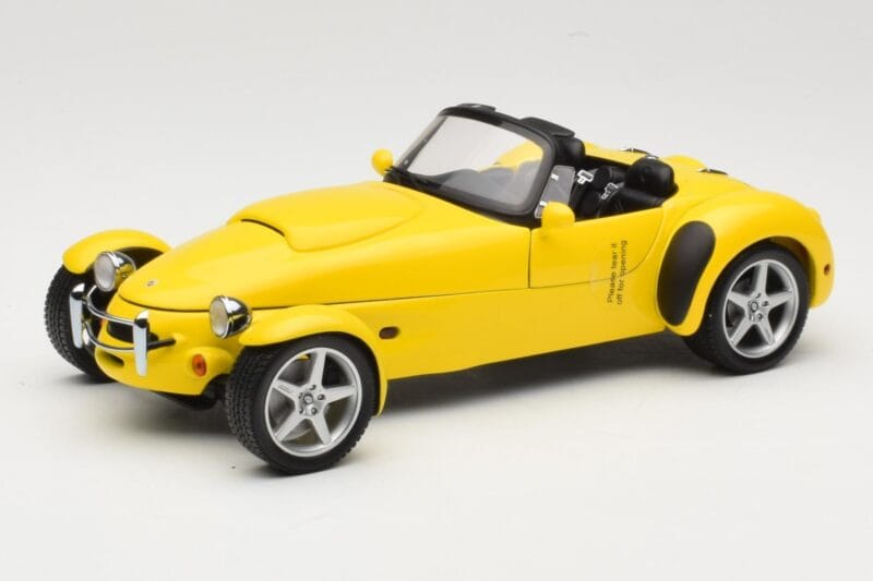 Panoz AIV Roadster Jaune AUTOart 1:18 78213 Métal Moulé
