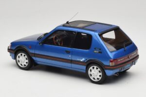 Peugeot 205 1.9 GTI Le Mans Miami Blue Otto 1:18 OT1153 Résine — image 5 sur 6