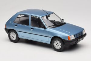 Peugeot 205 Bleu MCG 1:18 MCG18491 Métal Moulé — image 4 sur 6