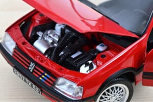 Peugeot 205 GTi 1.9 PTS Deco Vallelunga Rouge Norev 1:18 184846 Métal Moulé — image 3 sur 3