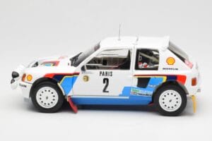 Peugeot 205 T16 #2 A. Vatanen / T. Harryman Rally Monte Carlo 1985 Norev 1:18 184864 Métal Moulé — image 4 sur 8