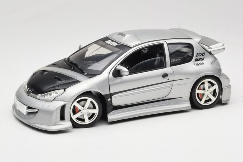 Peugeot 206 MTK Argent Solido 1:18 1817 Métal Moulé