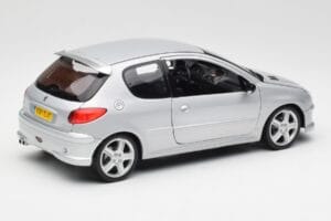 Peugeot 206 RC Aluminium Argent Norev 1:18 184726 Métal Moulé — image 3 sur 8