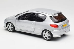Peugeot 206 RC Aluminium Argent Norev 1:18 184726 Métal Moulé — image 7 sur 8