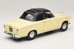 Peugeot 403 Cabriolet Beige Welly 1:18 12551HW Métal Moulé — image 2 sur 6