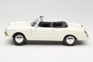 Peugeot 404 Cabriolet Blanc Norev 1:18 184746 Métal Moulé — image 4 sur 8