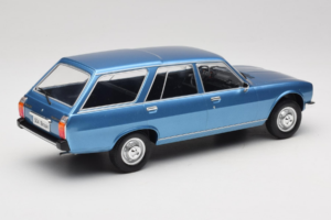 Peugeot 504 Break Bleu MCG 1:18 MCG18213 Métal Moulé — image 2 sur 6