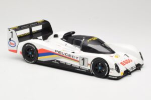 Peugeot 905 Evo 1B Group C #1 Peugeot Talbot Sport D. Warwick / Y. Dalmas / M. Blundell 24 Hours of Le Mans Winner 1992 Norev — image 4 sur 6