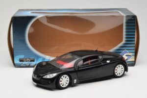 Peugeot RC Pique Noir Solido 1:18 8147 Métal Moulé — image 8 sur 8