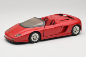 Pininfarina Mythos Rouge Revell 1:18 8806 Métal Moulé