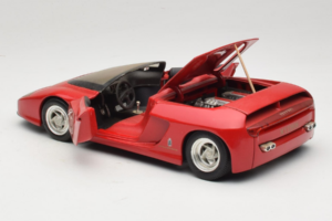 Pininfarina Mythos Rouge Revell 1:18 8806 Métal Moulé — image 5 sur 8