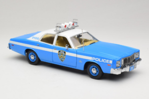 Plymouth Fury Police Pursuit New York Police Department GreenLight 1:18 19043 Métal Moulé — image 6 sur 8