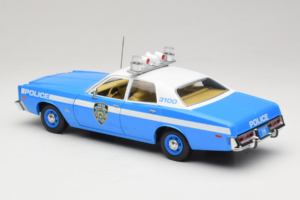 Plymouth Fury Police Pursuit New York Police Department GreenLight 1:18 19043 Métal Moulé — image 7 sur 8