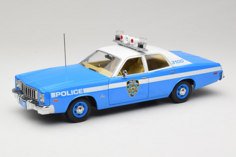 Plymouth Fury Police Pursuit New York Police Department GreenLight 1:18 19043 Métal Moulé