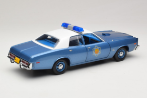 Plymouth Fury Police Pursuit Smokey and the Bandit GreenLight 1:18 19044 Métal Moulé — image 3 sur 8