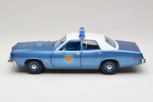 Plymouth Fury Police Pursuit Smokey and the Bandit GreenLight 1:18 19044 Métal Moulé — image 4 sur 8