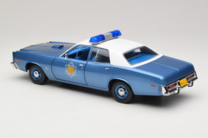 Plymouth Fury Police Pursuit Smokey and the Bandit GreenLight 1:18 19044 Métal Moulé — image 7 sur 8