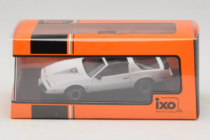 Pontiac Firebird Blanc IXO 1:43 CLC582N Métal Moulé — image 4 sur 4
