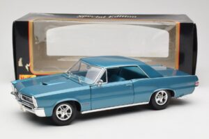 Pontiac GTO Hurst Edition Bleu Maisto 1:18 531885 Métal Moulé — image 8 sur 8