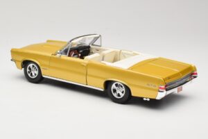 Pontiac GTO Hurst Edition Or Maisto 1:18 531884 Métal Moulé — image 7 sur 8
